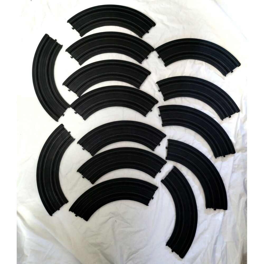 LIFE-LIKE 9' 1/4 CURVE TRACK 14 PCS Slot Car Race Turbo Blaster